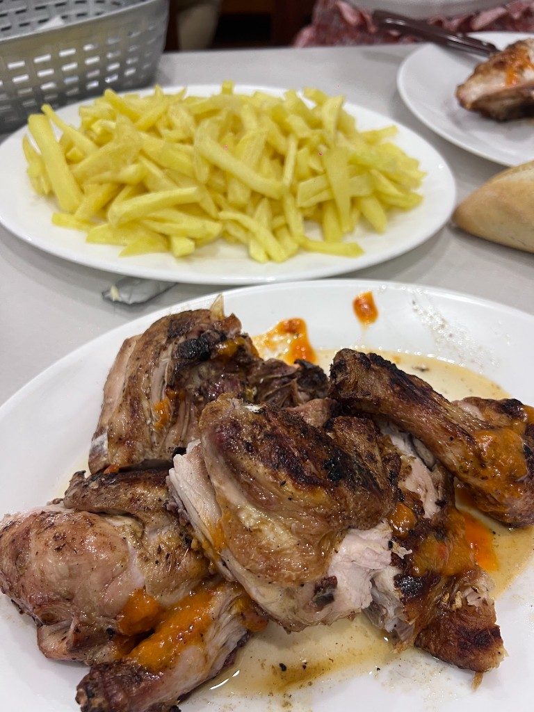 Pollo y papas fritas